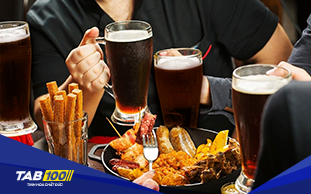 Việc thưởng thức bia đen Đức sẽ trọn vẹn hơn nếu kết hợp cùng các món ăn phù hợp.